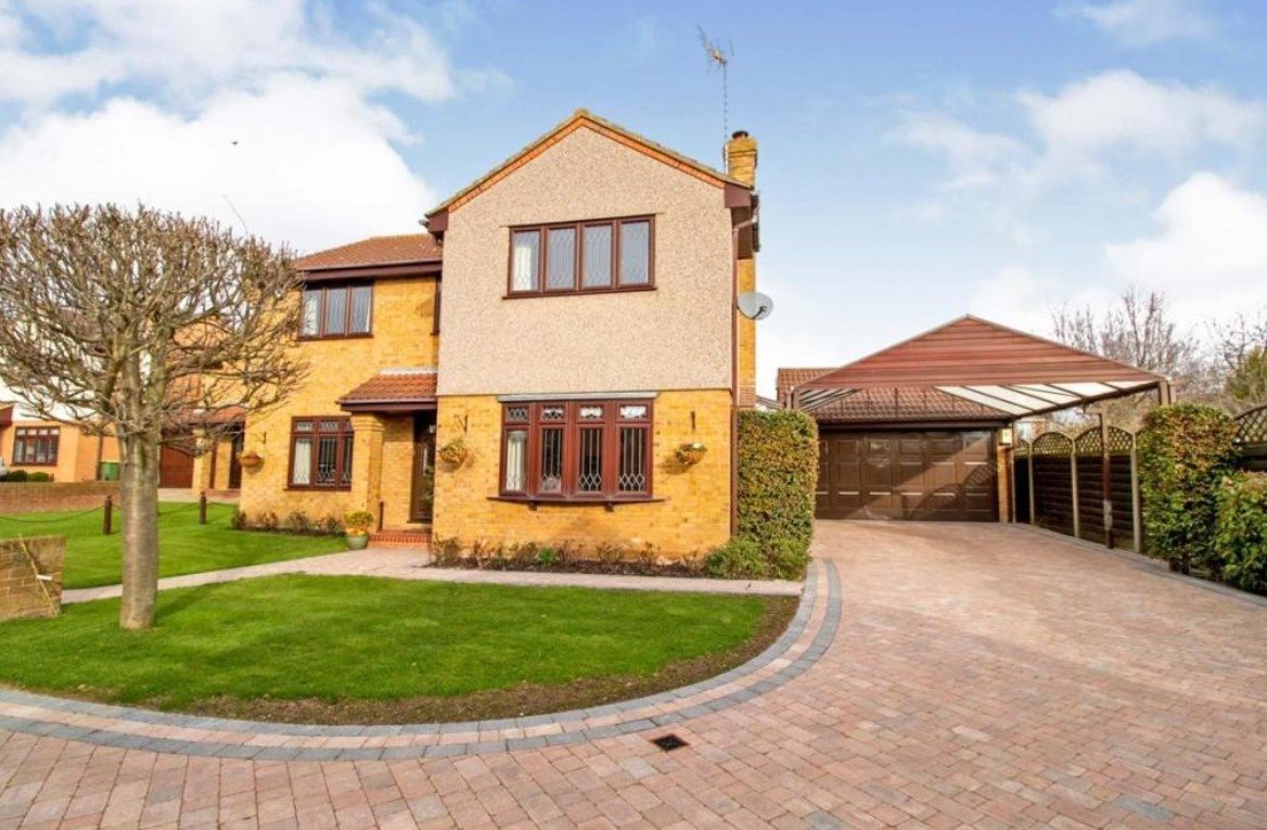 4 bed detached house to rent in Avondale Close, Rayleigh, SS6 